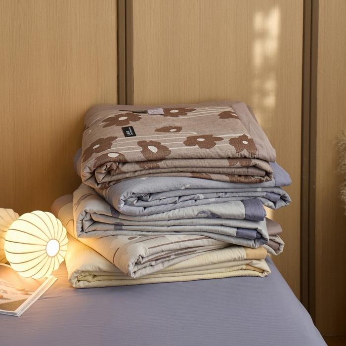 91家纺网 家纺一手货源 找家纺 莱福仕家纺 2025新款水洗棉色织大提花夏被  （控价150*200不低于199 200*230不低于219） 组合