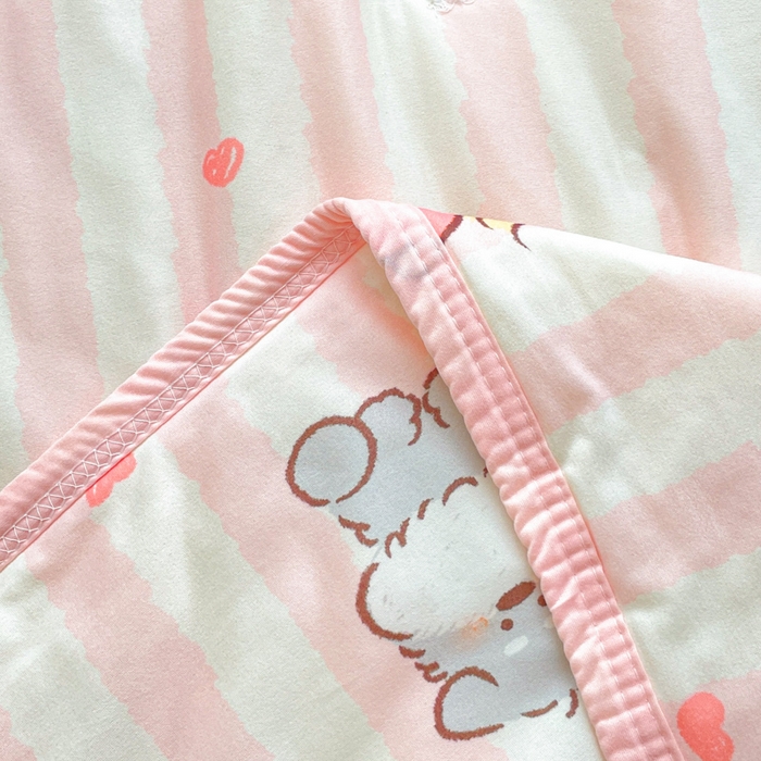 91家纺网 家纺一手货源 找家纺 金爱家2025新款A类高品质正版授权miiiiichan可爱卡通狗狗白熊女孩牛奶丝针织棉夏被 针织棉miiiiichan-爱心女孩