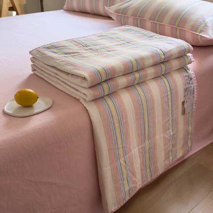 被窝2025春夏 全棉色织水洗棉贝壳边新疆棉花夏被&四件套价格表											 塞纳-粉