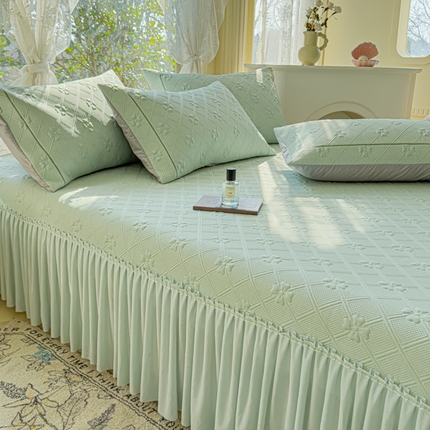 91家纺网 家纺一手货源 找家纺 （总）伊而梦蚊帐 2025新款A类3D凉感冰豆豆床裙款单边四叶草凉席席子,四叶草-粉三件套,四叶草-灰三件套,四叶草-蓝三件套,四叶草-绿三件套