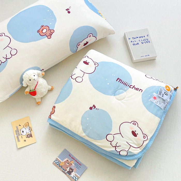 91家纺网 家纺一手货源 找家纺 金爱家2025新款A类高品质正版授权miiiiichan可爱卡通狗狗白熊女孩牛奶丝针织棉夏被 针织棉miiiiichan-波点白熊