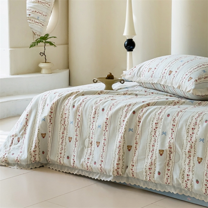 91家纺网 家纺一手货源 找家纺 2025新款全棉花边大豆夏被四件套 弗朗妮