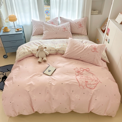 91家纺网 家纺一手货源 找家纺 沐辰 2025新款13372全棉毛巾绣四件套 超多狗狗