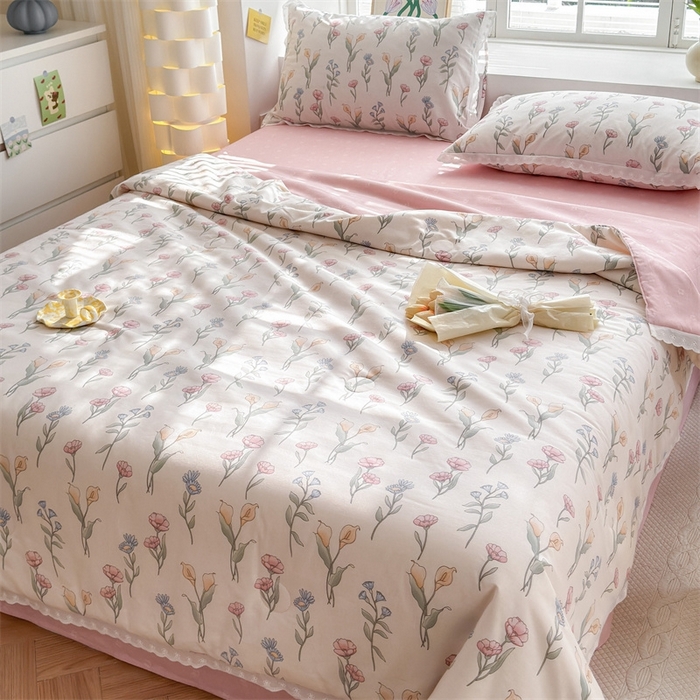 91家纺网 家纺一手货源 找家纺 2025新款全棉花边大豆夏被四件套 妙语花香