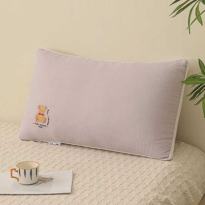 91家纺网 家纺一手货源 找家纺 （总）大熊枕芯 2025新款小熊泡泡纱羽丝绒枕芯