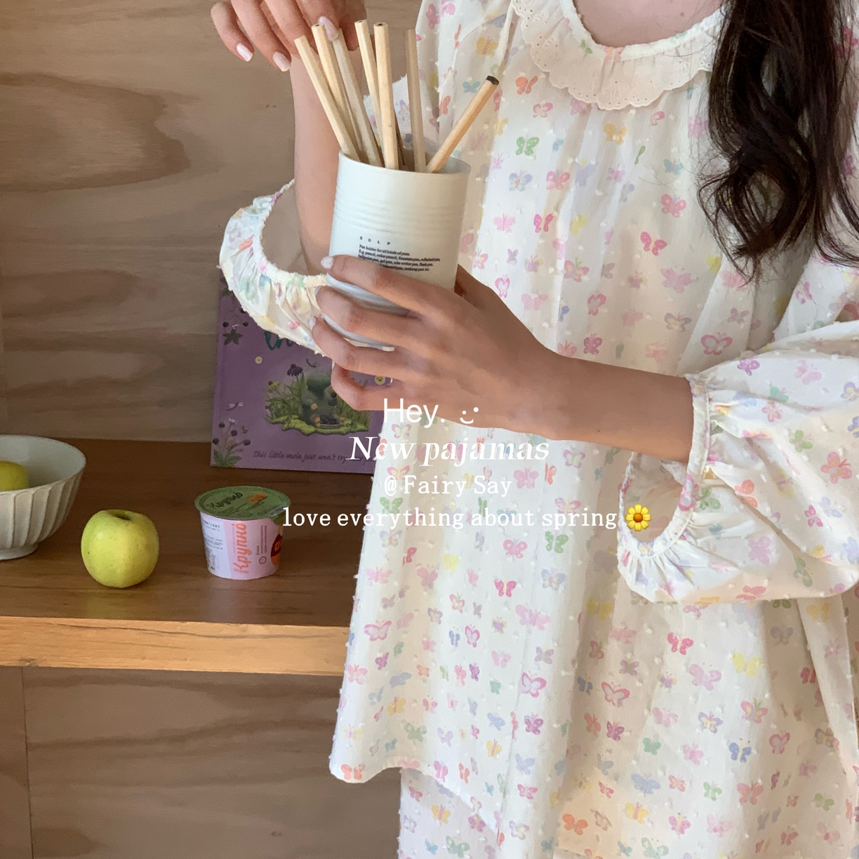 91家纺网 家纺一手货源 找家纺 （总）妍景家居生活馆 2025新款草莓兔棉纱睡衣套装