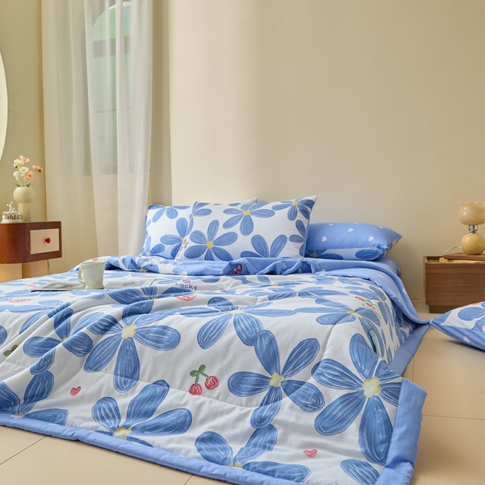 91家纺网 家纺一手货源 找家纺 珂博家纺2025新款亲肤全棉印花夏被 小情调