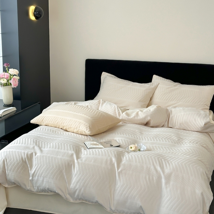 91家纺网 家纺一手货源 找家纺 例外Home 2025新款全棉提花四件套-鱼骨纹 鱼骨纹-米白