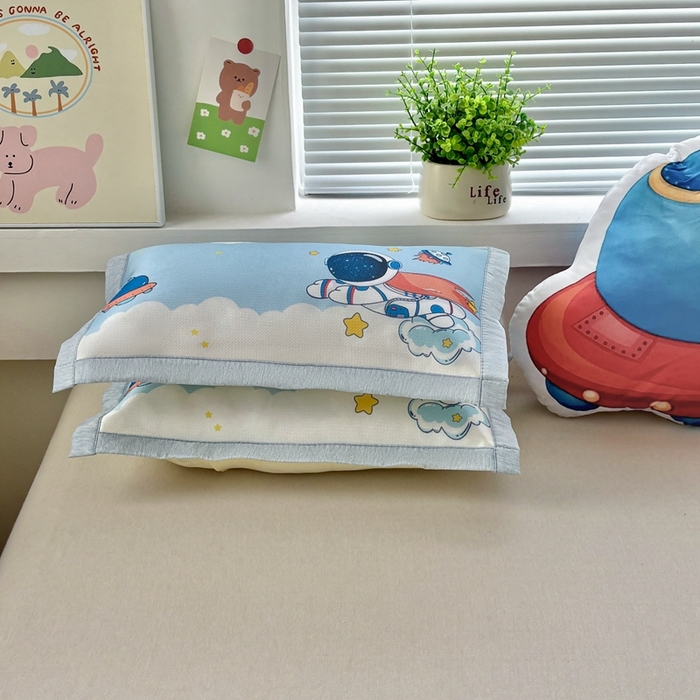 91家纺网 家纺一手货源 找家纺 博雅2025新款冰丝单枕套三丽欧，宇航员，卡皮 飞行宇航员