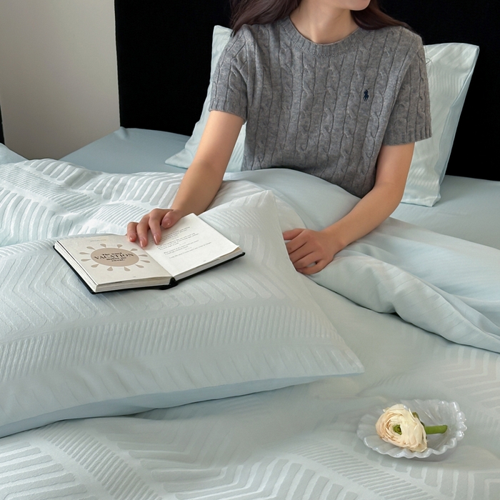 91家纺网 家纺一手货源 找家纺 例外Home 2025新款全棉提花四件套-鱼骨纹 鱼骨纹-水森林