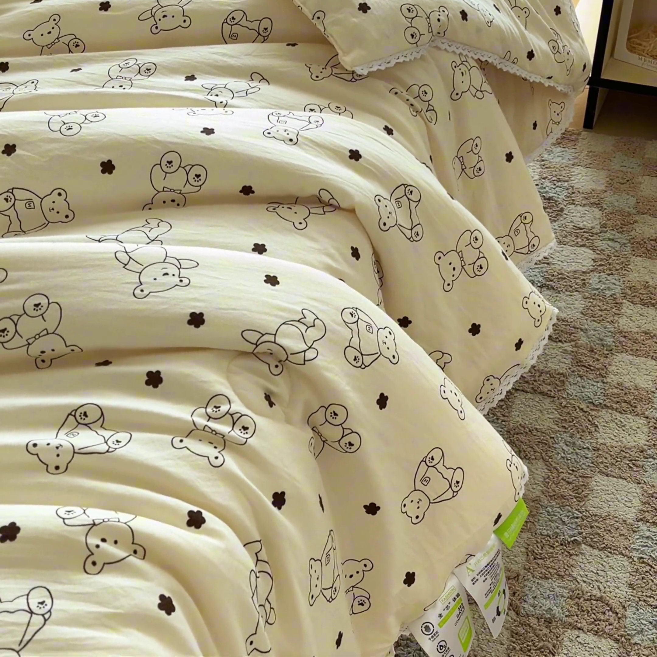 91家纺网 家纺一手货源 找家纺 创优  2025新款有氧双层纱小清新印花小花边夏被夏凉被可机洗空调被子被芯 小熊院长