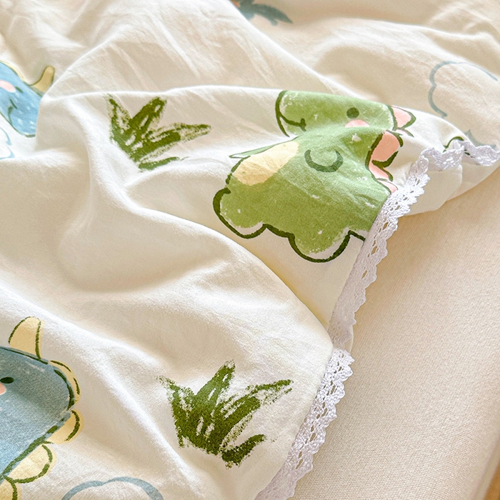 91家纺网 家纺一手货源 找家纺 创优  2025新款有氧双层纱小清新印花小花边夏被夏凉被可机洗空调被子被芯 恐龙乐园