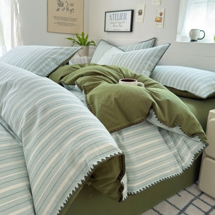 91家纺网 家纺一手货源 找家纺 2025新款A类全棉色织水洗棉贝壳绣条纹系列四件套 雅诗绿