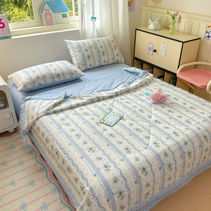 91家纺网 家纺一手货源 找家纺 曼之夏 2025新款全棉印花夏被四件套 蓝铃