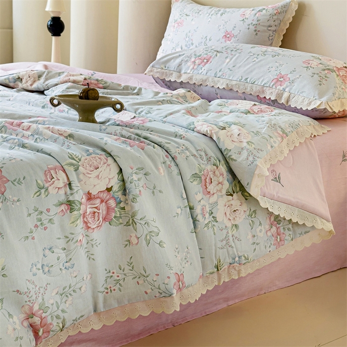 91家纺网 家纺一手货源 找家纺 2025新款全棉花边大豆夏被四件套 华庭庄园-蓝