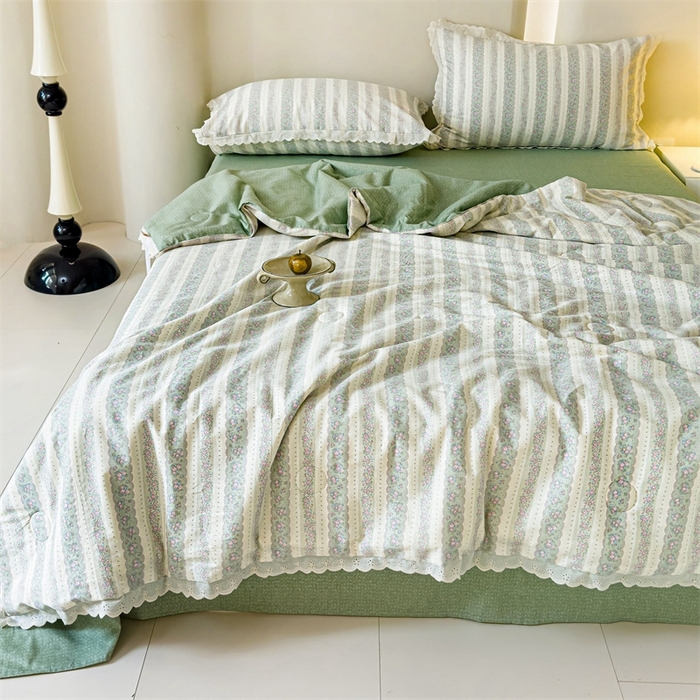 91家纺网 家纺一手货源 找家纺 2025新款全棉花边大豆夏被四件套 半岛茶歇-绿