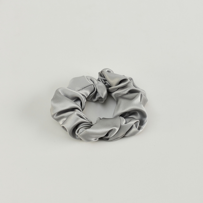 91家纺网 家纺一手货源 找家纺 LADY COCO2025新款6A级真桑蚕丝发圈-真货 4.5cm中肠圈银灰色