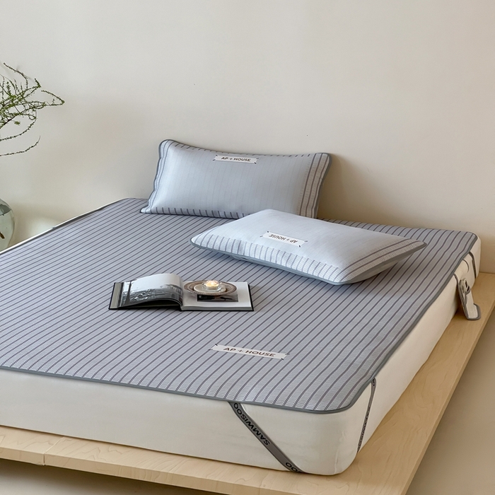 91家纺网 家纺一手货源 找家纺 （总）三味舒屋 2025新款时尚简约小年轻专属900D高端养生印花冰藤凉席