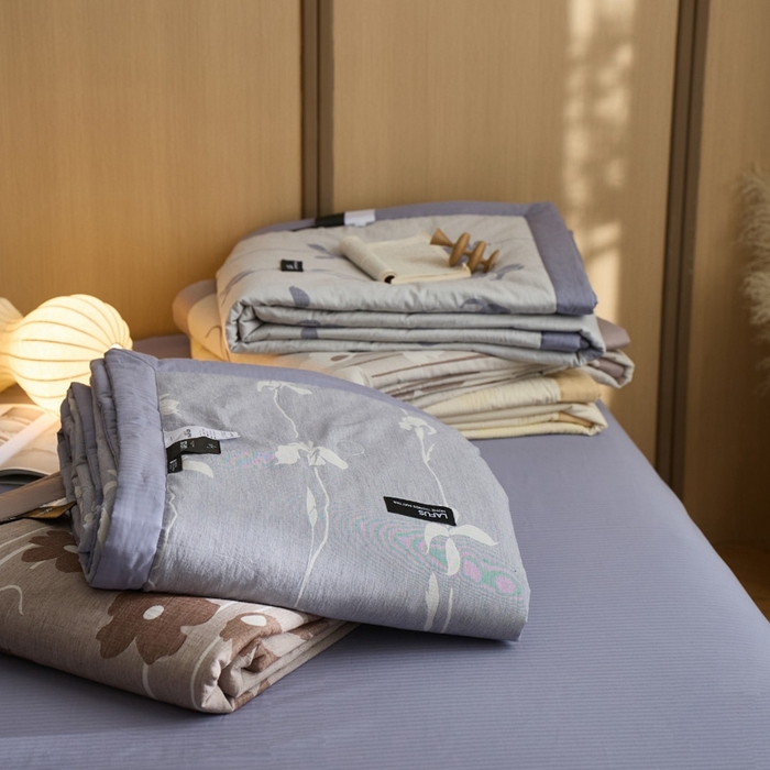 91家纺网 家纺一手货源 找家纺 莱福仕家纺 2025新款水洗棉色织大提花夏被  （控价150*200不低于199 200*230不低于219） 组合