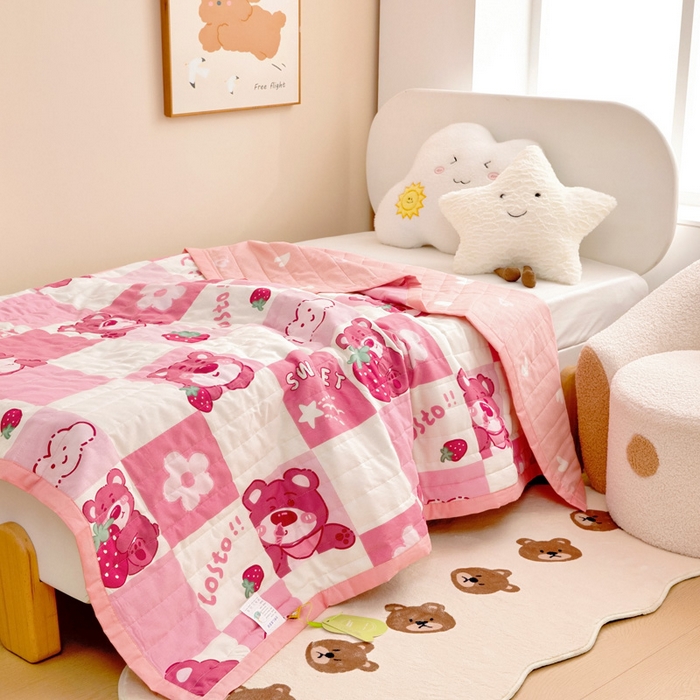 91家纺网 家纺一手货源 找家纺 梵赫   2025新款全棉卡通夏被 甜莓日记