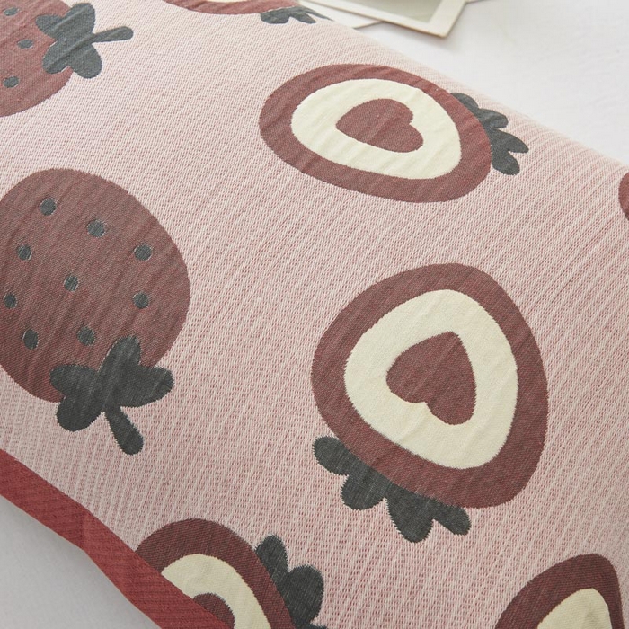 91家纺网 家纺一手货源 找家纺 2025新款纯棉加厚精梳棉纱布枕巾 草莓巧心 -豆粉 52*78cm/对