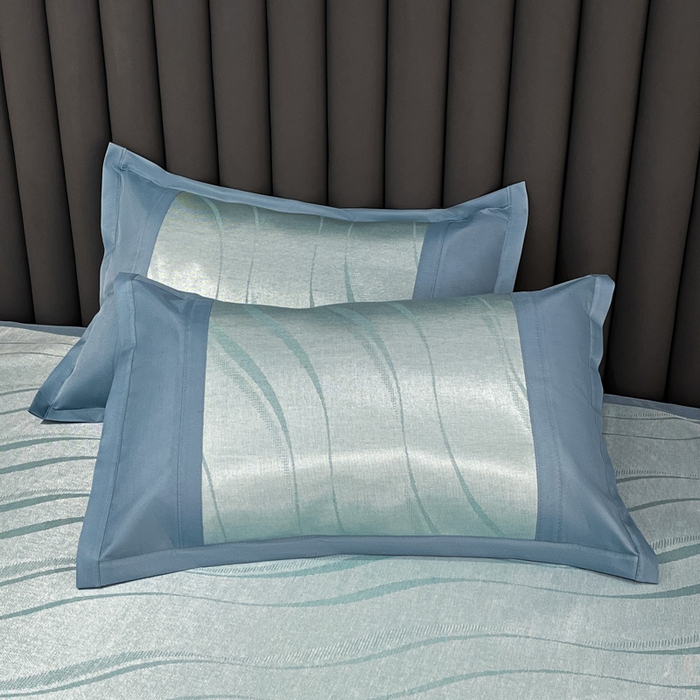 91家纺网 家纺一手货源 找家纺 阿亮家居 2025新款凉席冰丝席三明治宽包边刺绣款粗冰丝凉席柔美蓝（床笠款）