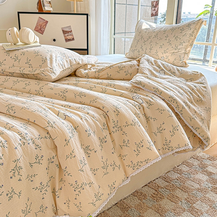 91家纺网 家纺一手货源 找家纺 创优  2025新款有氧双层纱小清新印花小花边夏被夏凉被可机洗空调被子被芯 森田野园