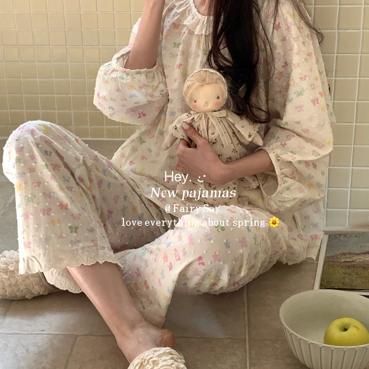 91家纺网 家纺一手货源 找家纺 （总）妍景家居生活馆 2025新款草莓兔棉纱睡衣套装