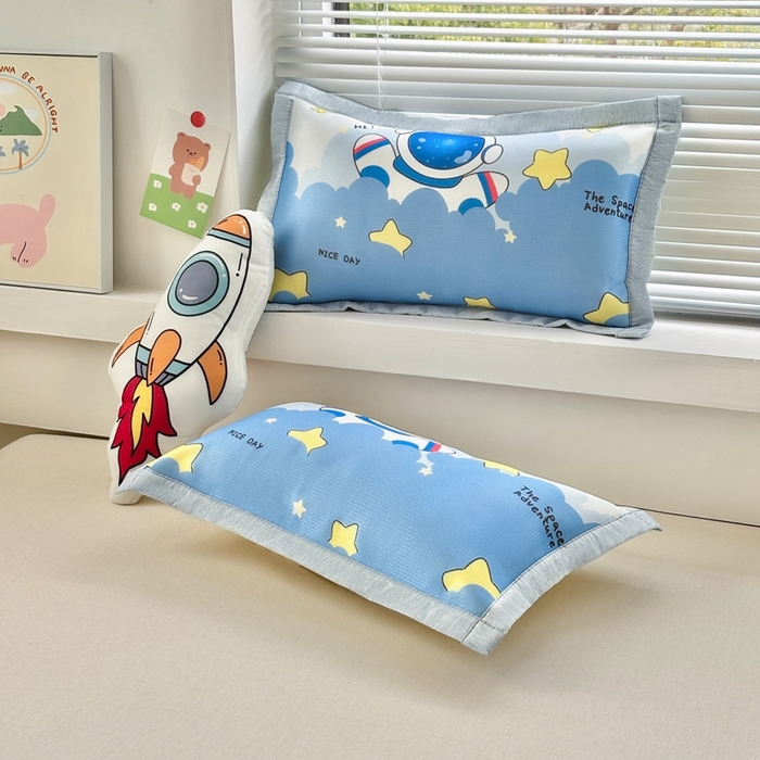 91家纺网 家纺一手货源 找家纺 博雅2025新款冰丝单枕套三丽欧，宇航员，卡皮 星星宇航员