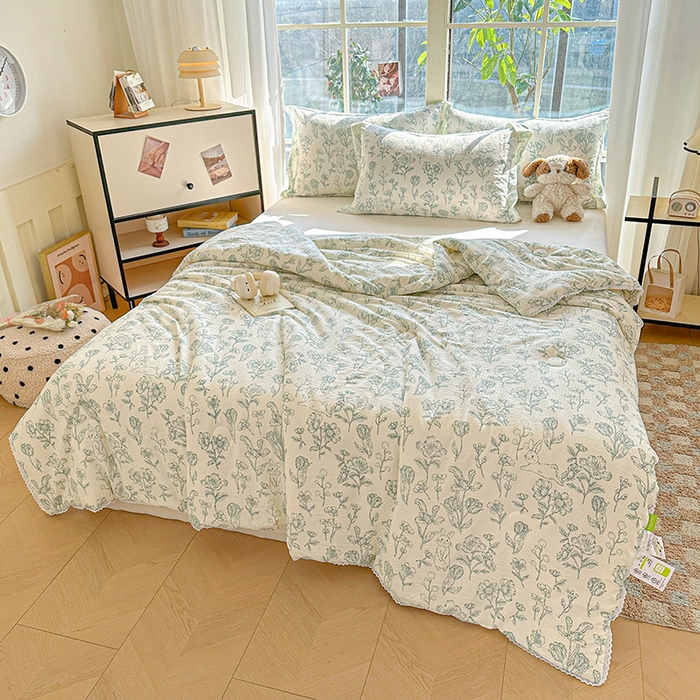 91家纺网 家纺一手货源 找家纺 创优  2025新款有氧双层纱小清新印花小花边夏被夏凉被可机洗空调被子被芯 海岛森林