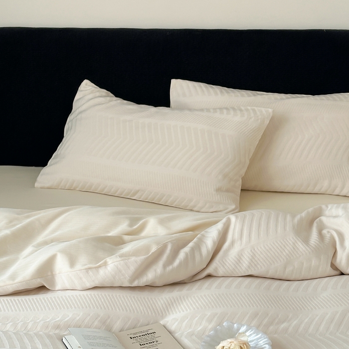 91家纺网 家纺一手货源 找家纺 例外Home 2025新款全棉提花四件套-鱼骨纹 鱼骨纹-米白