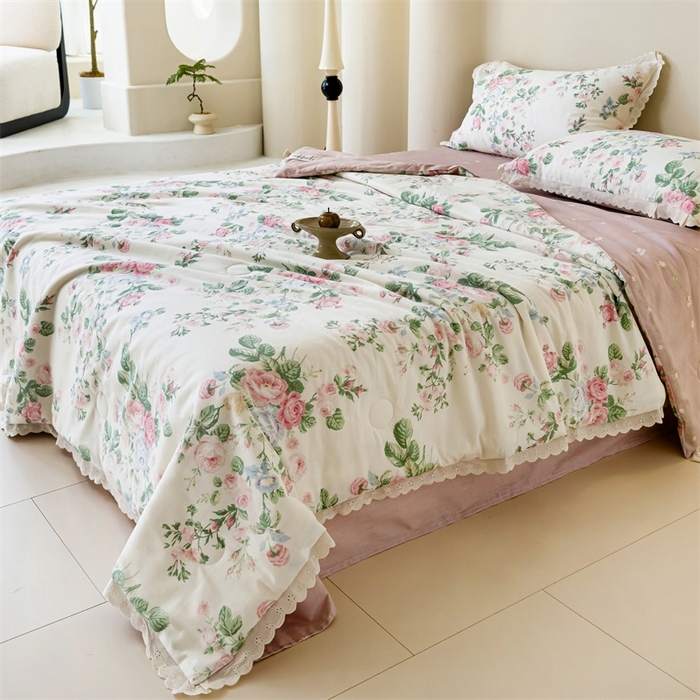 91家纺网 家纺一手货源 找家纺 2025新款全棉花边大豆夏被四件套 可妮露