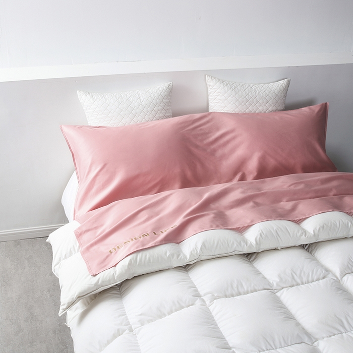 91家纺网 家纺一手货源 找家纺 佳汐蓝家纺 2025新款60支全棉纯色隔脏睡袋 稚嫩粉