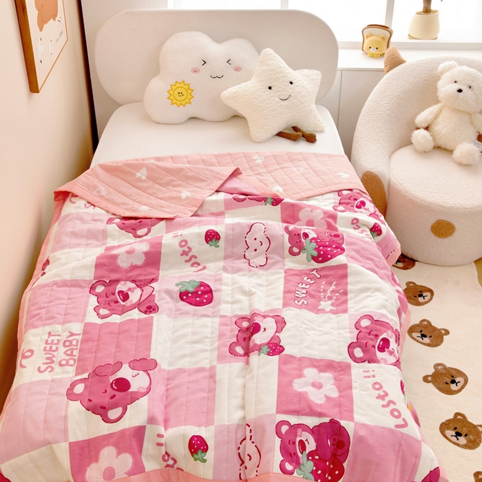91家纺网 家纺一手货源 找家纺 梵赫   2025新款全棉卡通夏被 甜莓日记