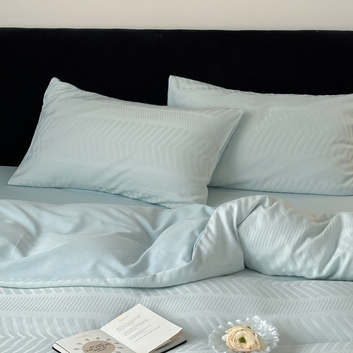 91家纺网 家纺一手货源 找家纺 例外Home 2025新款全棉提花四件套-鱼骨纹 鱼骨纹-水森林