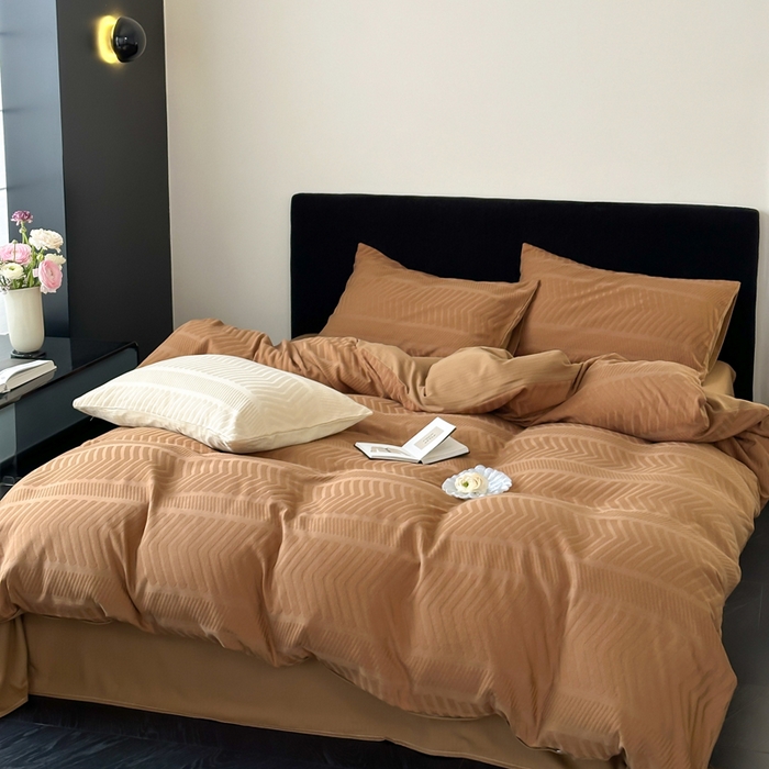 91家纺网 家纺一手货源 找家纺 例外Home 2025新款全棉提花四件套-鱼骨纹 鱼骨纹-太妃咖