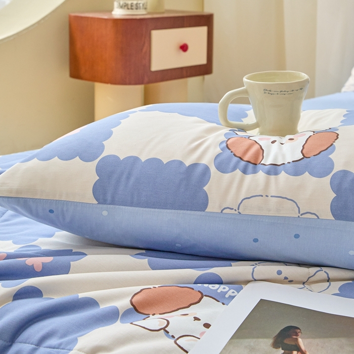 91家纺网 家纺一手货源 找家纺 珂博家纺2025新款亲肤全棉印花夏被 嗨皮狗