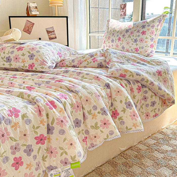 91家纺网 家纺一手货源 找家纺 创优  2025新款有氧双层纱小清新印花小花边夏被夏凉被可机洗空调被子被芯 满心欢喜