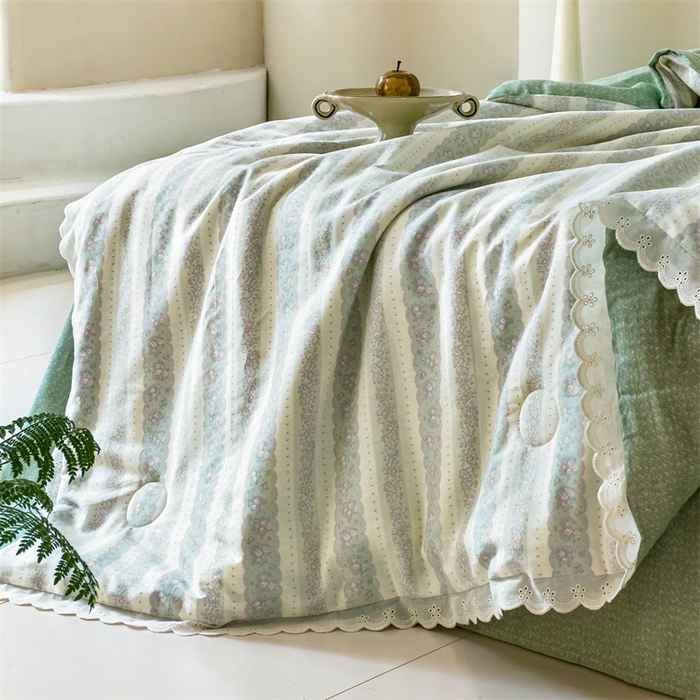91家纺网 家纺一手货源 找家纺 2025新款全棉花边大豆夏被四件套 半岛茶歇-绿