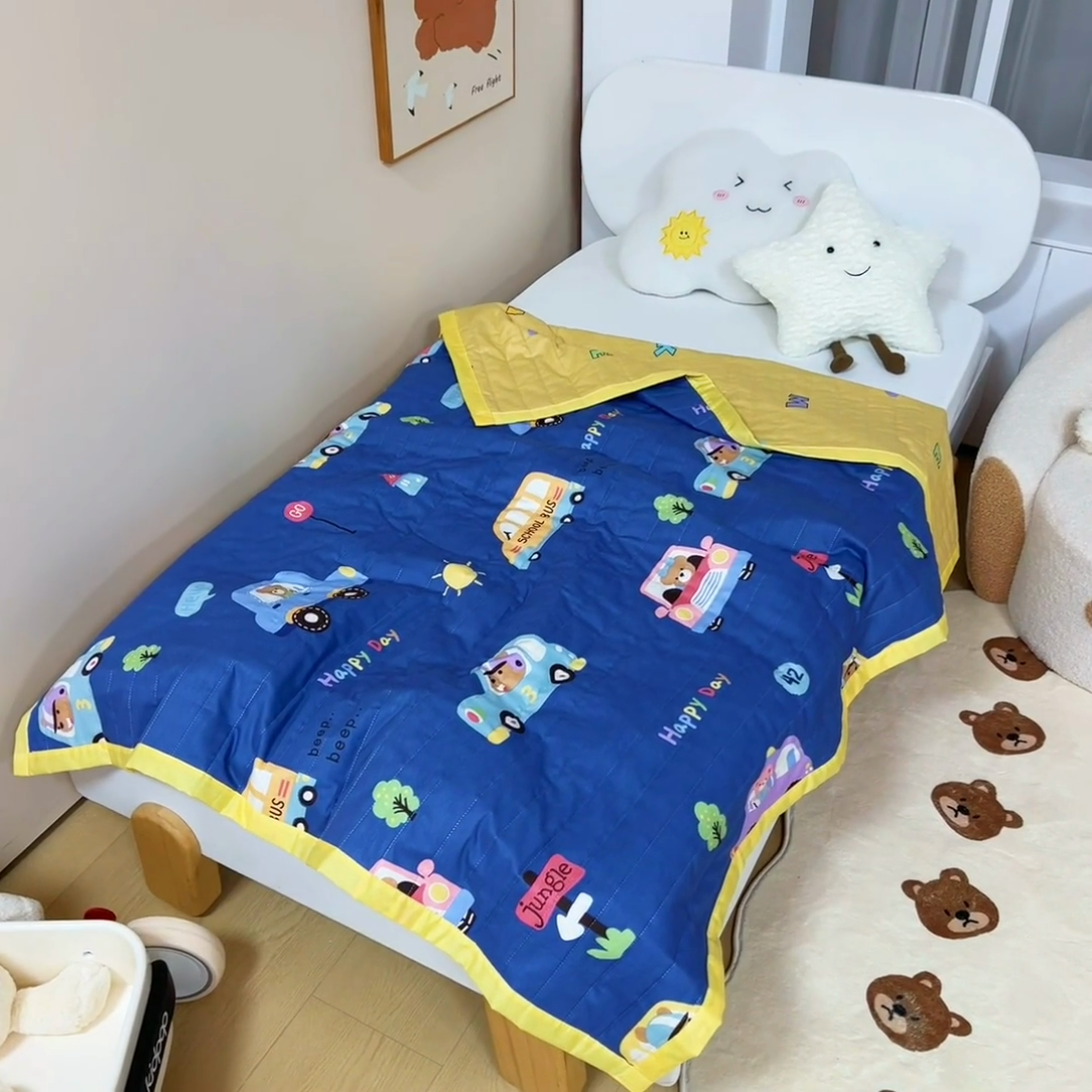 91家纺网 家纺一手货源 找家纺 梵赫   2025新款全棉卡通夏被 宝宝巴士-蓝