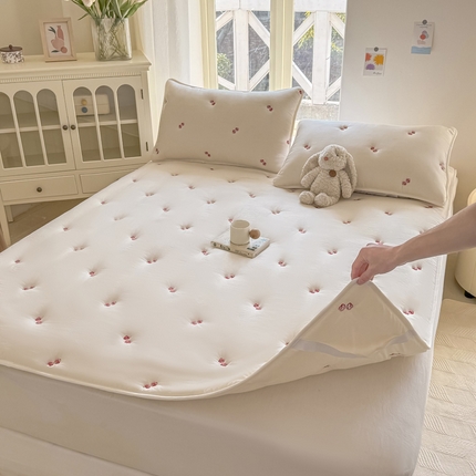 2025新款A类亲肤大豆棉刺绣床垫床褥学生床垫 蝴蝶结白