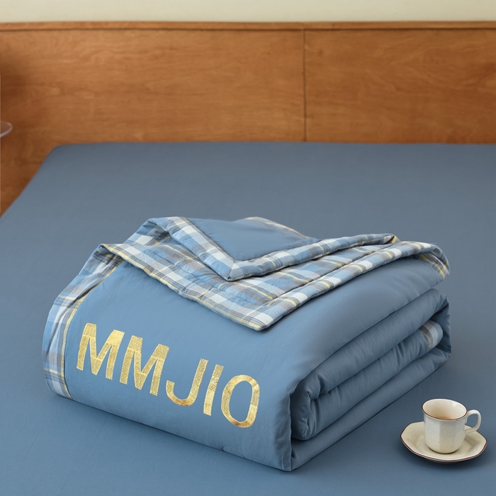 91家纺网 家纺一手货源 找家纺 寐眠2025新款全棉水洗棉刺绣夏被【夏被四件套】 冰晶苍蓝