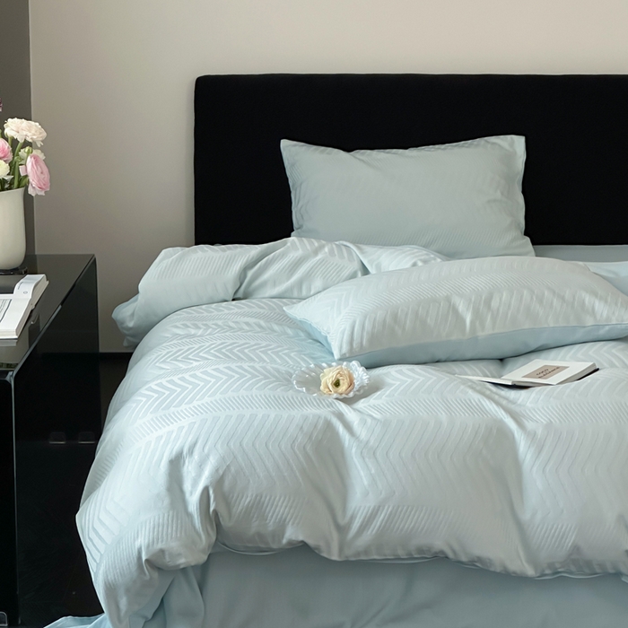 91家纺网 家纺一手货源 找家纺 例外Home 2025新款全棉提花四件套-鱼骨纹 鱼骨纹-水森林