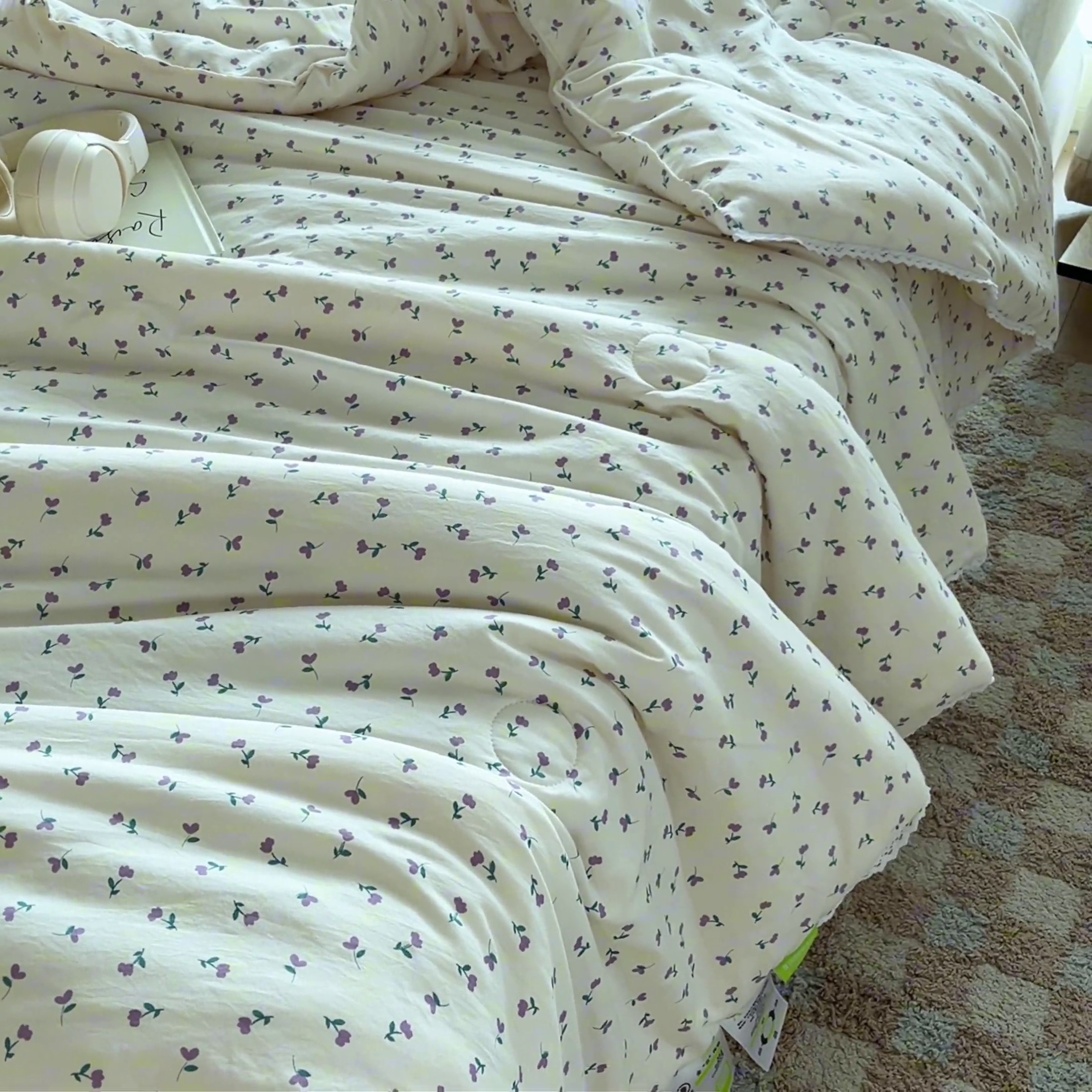 91家纺网 家纺一手货源 找家纺 创优  2025新款有氧双层纱小清新印花小花边夏被夏凉被可机洗空调被子被芯 小花野 紫