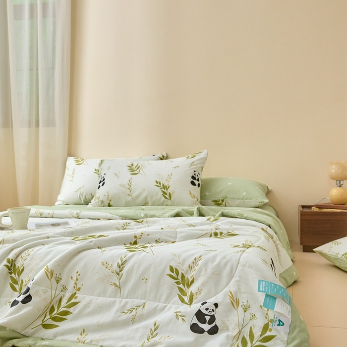 91家纺网 家纺一手货源 找家纺 珂博家纺2025新款亲肤全棉印花夏被 欢乐熊猫