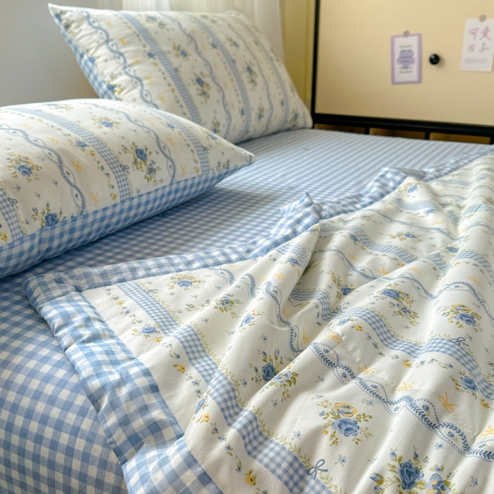 91家纺网 家纺一手货源 找家纺 曼之夏 2025新款全棉印花夏被四件套 蓝铃