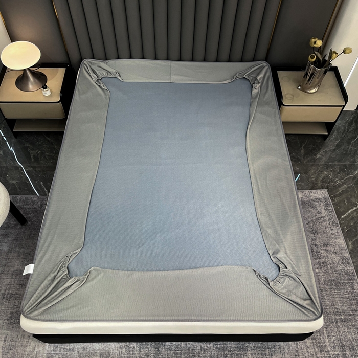 91家纺网 家纺一手货源 找家纺 阿亮家居 2025新款凉席冰丝席三明治宽包边刺绣款粗冰丝凉席流星雨灰（床笠款）