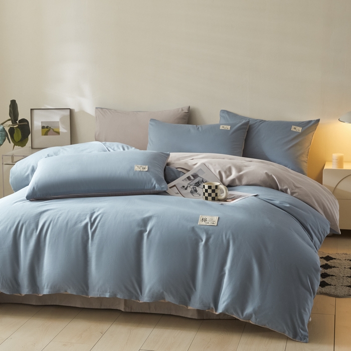 91家纺网 家纺一手货源 找家纺 莱通家纺 2025新款纯色双拼四件套 天空蓝+山灰