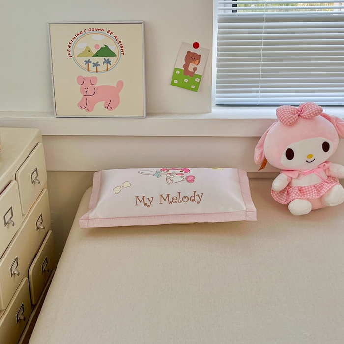 91家纺网 家纺一手货源 找家纺 博雅2025新款冰丝单枕套三丽欧，宇航员，卡皮 魔法美乐蒂