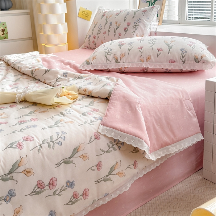 91家纺网 家纺一手货源 找家纺 2025新款全棉花边大豆夏被四件套 妙语花香